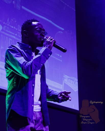 Gallery photo 1 of Yanni 2K