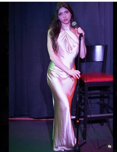 Gallery photo 2 of Yelenacomedy