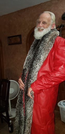 Gallery photo 4 of Yo-ho Santa Joe