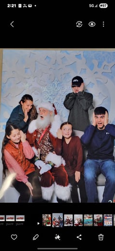 Gallery photo 1 of Yo-ho Santa Joe