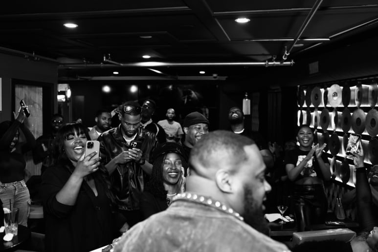 Gallery photo 2 of YoDro Entertainment