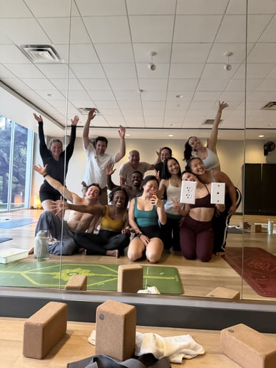 Gallery photo 3 of Yoga & Mobility with Mai