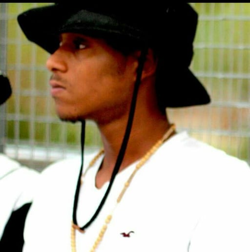 Gallery photo 1 of Young Kails