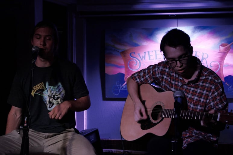 Gallery photo 1 of Young Romantics