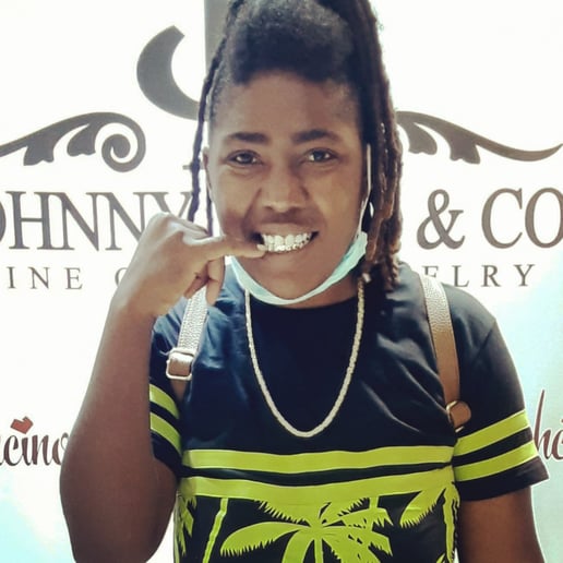 Gallery photo 1 of lil simi