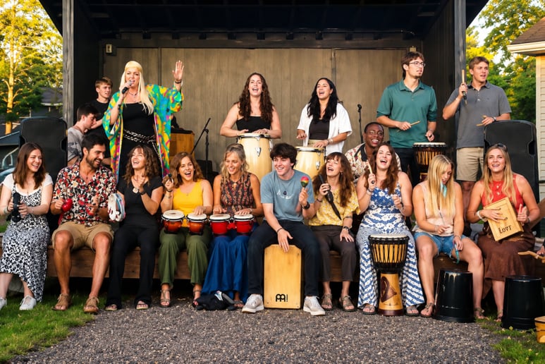 Gallery photo 1 of Youni-T & The Youniversel Pulse Band