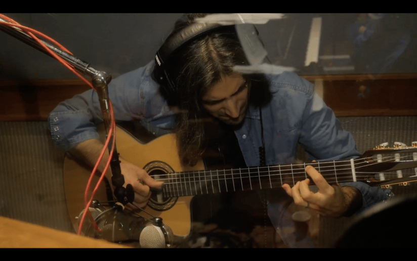 Gallery photo 2 of Your favorite songs on an elegant guitar