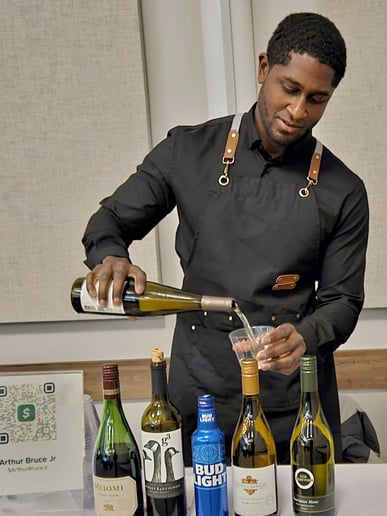 Gallery photo 4 of Your Mixologist