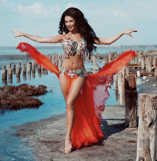 Gallery photo 6 of Yulianna bellydancer