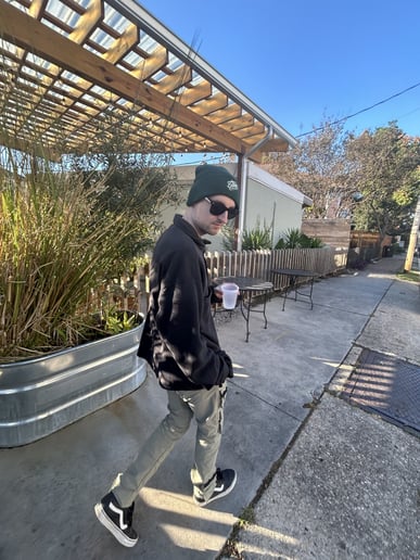 Gallery photo 3 of Yung Delirious