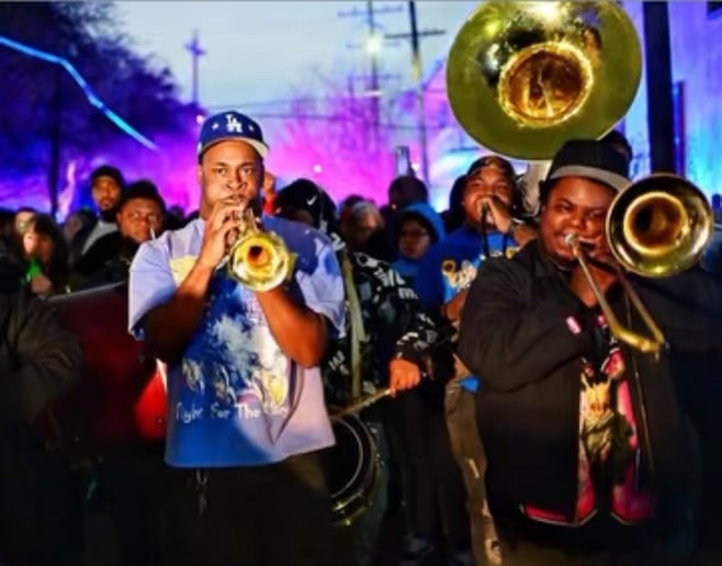 Gallery photo 3 of Yung Dex Brass Band