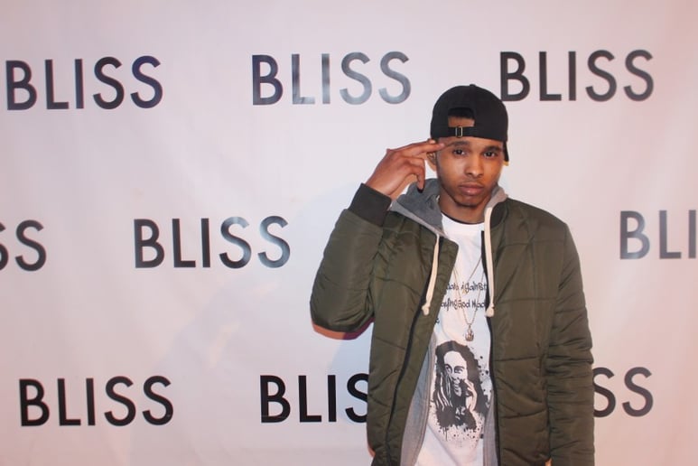 Gallery photo 4 of Yung ELi
