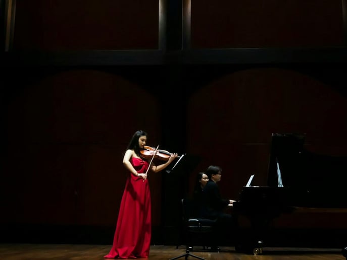 Gallery photo 1 of Yuqing Shi