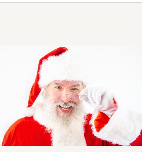 Gallery photo 1 of Yvr Santa