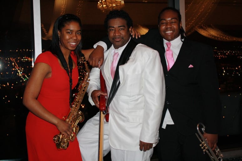 Gallery photo 2 of Z and The Party Faktory