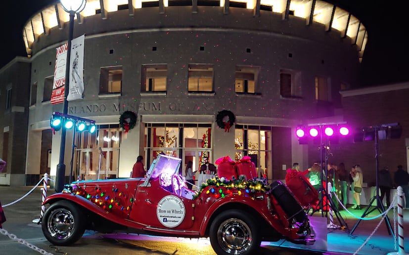 Gallery photo 28 of Caroling on Wheels, Carolers and Holiday Entertainers