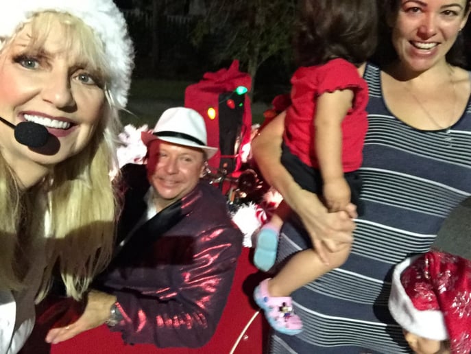 Gallery photo 22 of Caroling on Wheels, Carolers and Holiday Entertainers