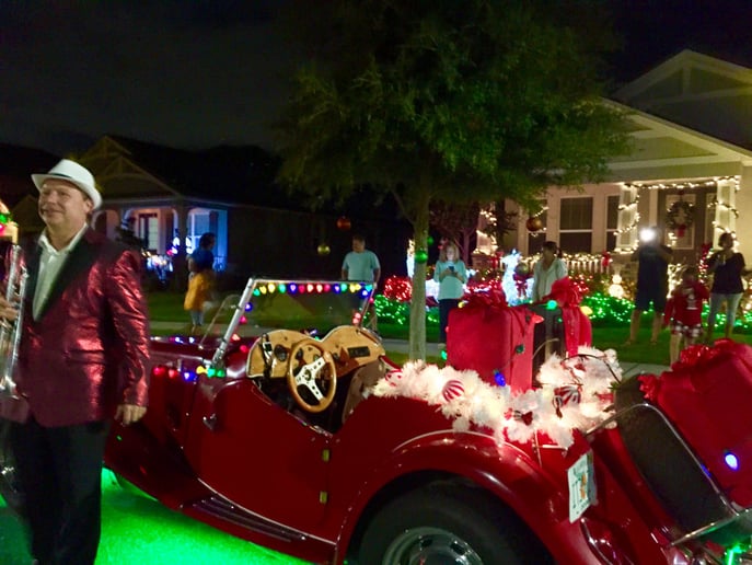 Gallery photo 13 of Caroling on Wheels, Carolers and Holiday Entertainers