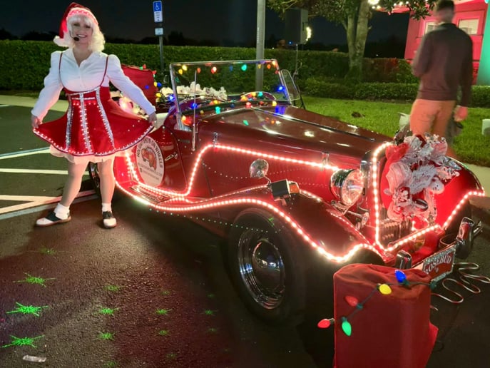 Gallery photo 2 of Caroling on Wheels, Carolers and Holiday Entertainers