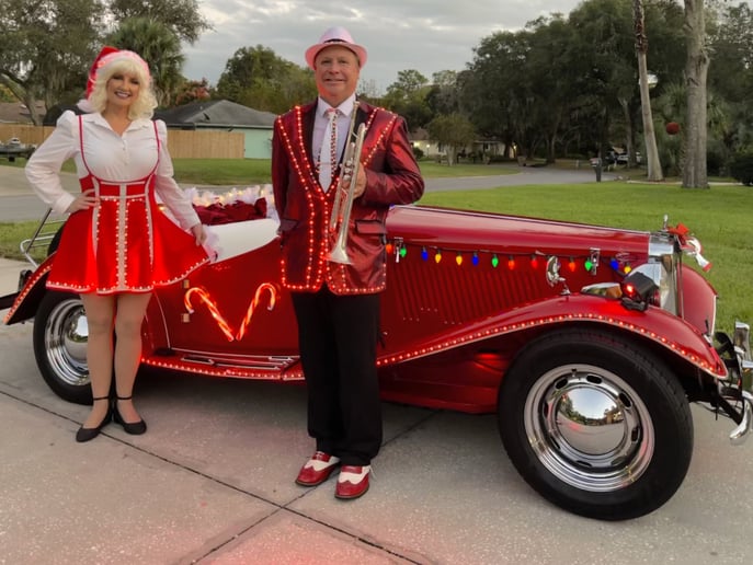Gallery photo 56 of Caroling on Wheels, Carolers and Holiday Entertainers