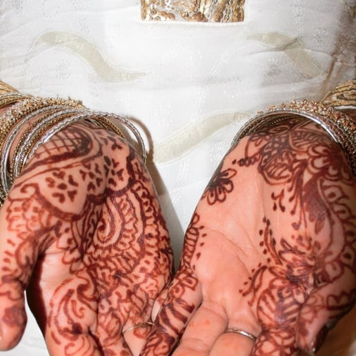 Gallery photo 1 of Zabardust Henna