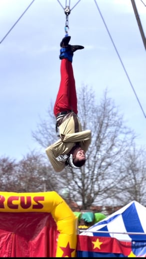 Gallery photo 10 of Zabo Circus Productions