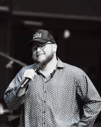 Gallery photo 2 of Zach Rippey-Christian Comedian & Speaker