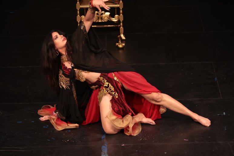 Gallery photo 6 of Shimmy of Noor