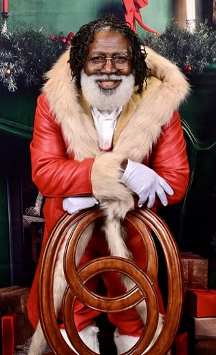 Gallery photo 4 of Santa Ant