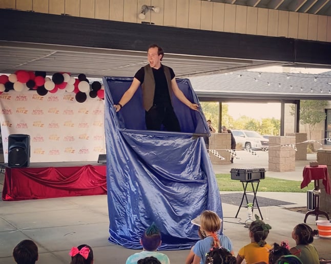 Gallery photo 13 of Zach Michel - Comedy Magician