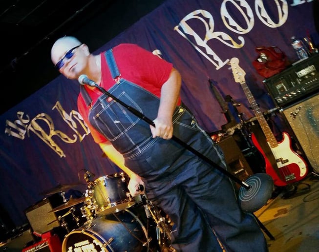 Gallery photo 4 of ZappaBeef featuring Ike Willis