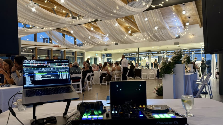 Gallery photo 4 of Zapped Productions DJ's