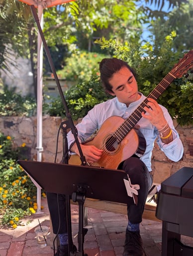Gallery photo 10 of Zavala & Torres Melodies