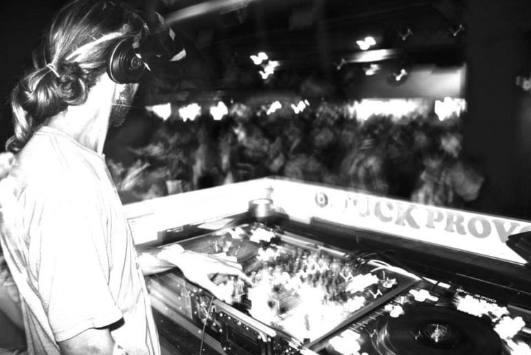 Gallery photo 2 of Zeek Beats