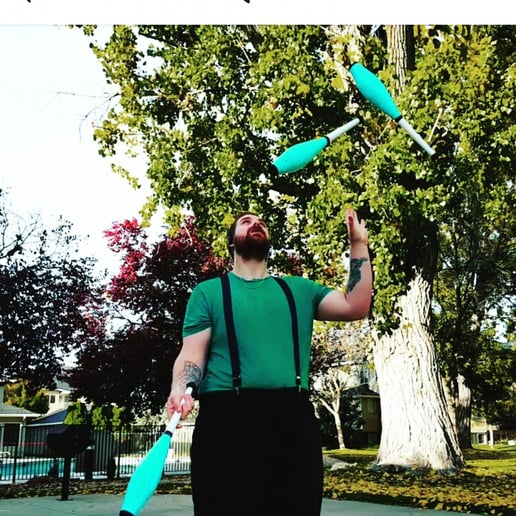 Gallery photo 2 of Zen-juggling