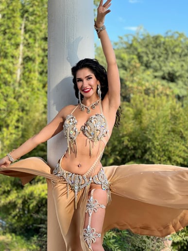 Gallery photo 1 of Zina Belly Dancer