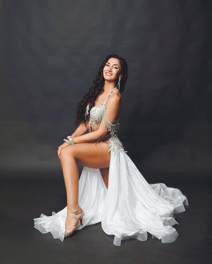Gallery photo 2 of Zina Belly Dancer