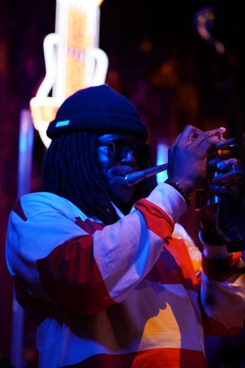 Gallery photo 1 of Zo Blow
