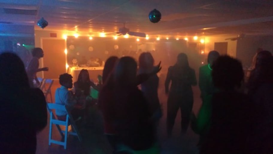 Gallery photo 2 of ZoommaiR Entertainment - Mobile DJ Dallas