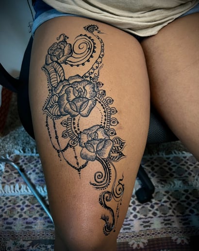 Gallery photo 3 of Zoya's Henna