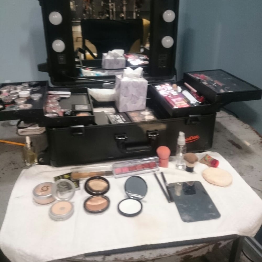 Profile thumbnail image for AA Makeup & Fashion
