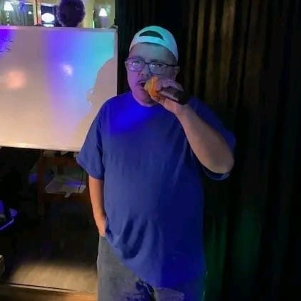 Profile thumbnail image for Bobby Bumble karaoke & dj