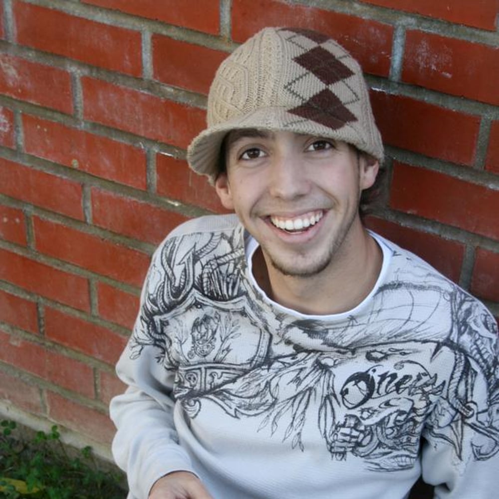 Profile thumbnail image for Daniel Eachus Comedy!
