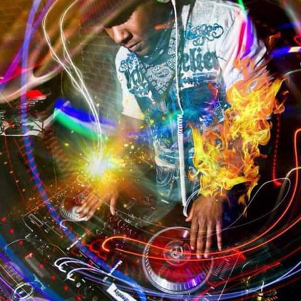 Profile thumbnail image for DJ "Chocolate_Thunda"