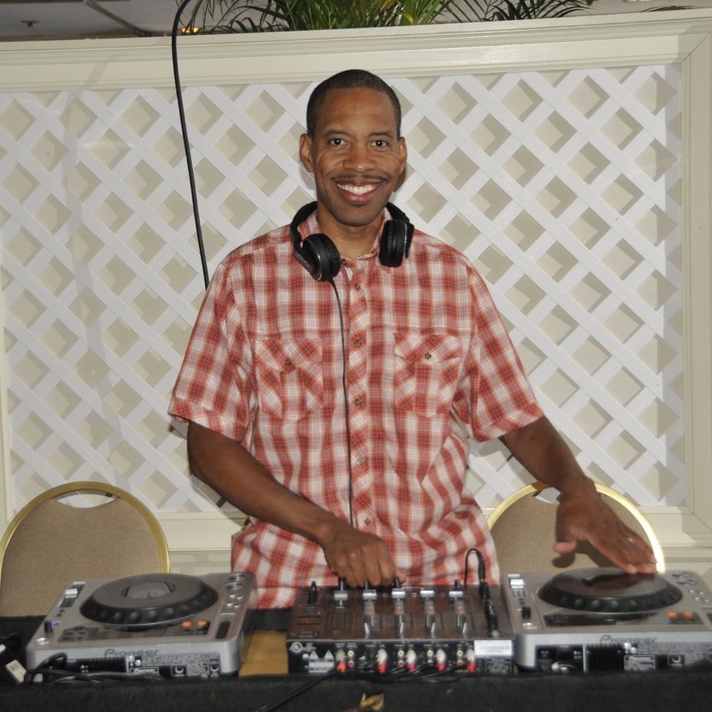 Profile thumbnail image for DJ FELLA Disc Jockey Services