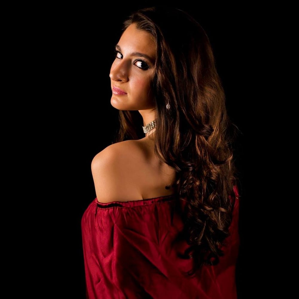 Profile thumbnail image for Domini Monroe