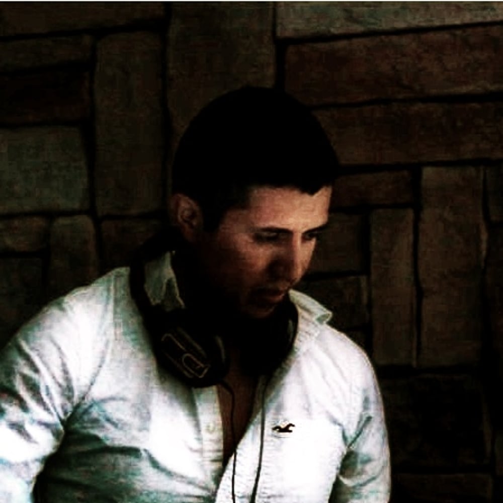 Profile thumbnail image for Gary Laruta Dj