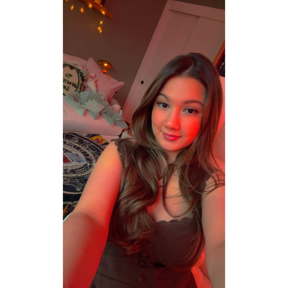 Profile thumbnail image for Psychic Readings By Paris