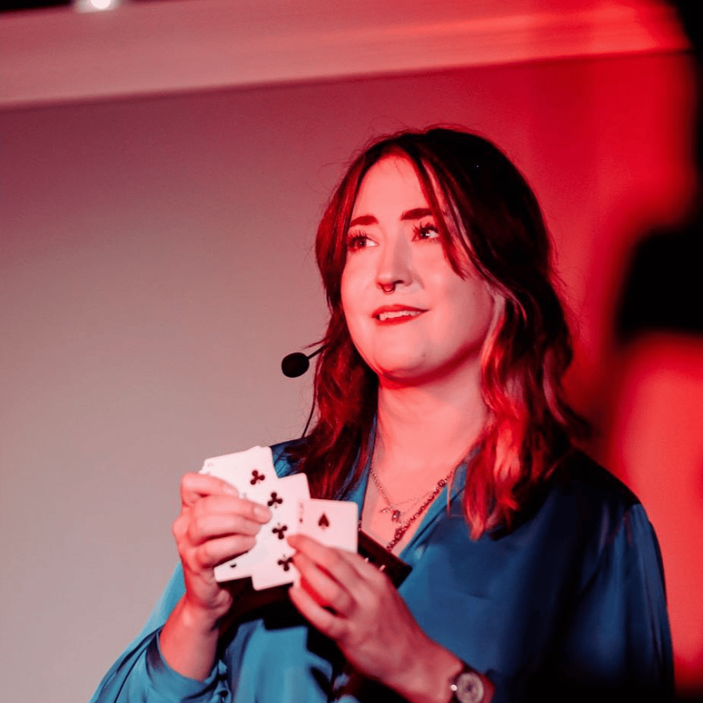 Profile thumbnail image for Rebecca Spectre, Professional Magician
