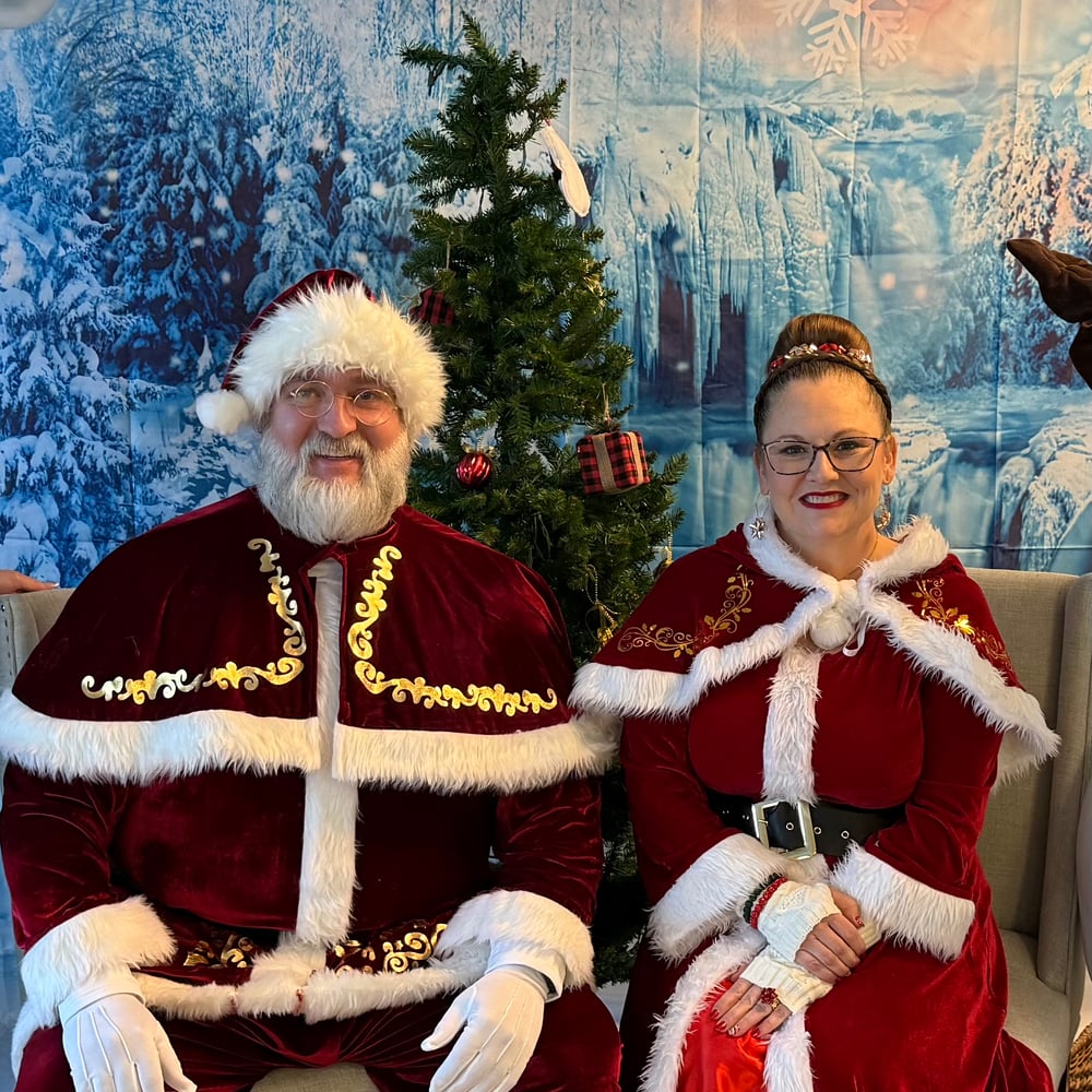 Profile thumbnail image for Santa Andrew and Mrs. Claus